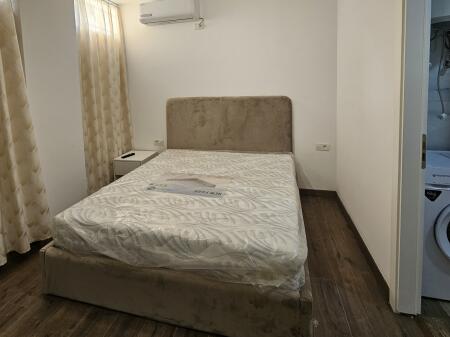Hera e parë qe jepet me Qera: Garzoniere  sapo investuar * *(Porcelan - pranë Tv Klanit dhe Fakultetit EUROPIAN )* - Kt.1 - *300 €/Muaj* - Sp.30 m²