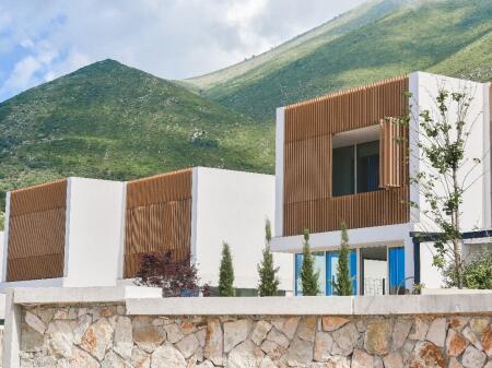 2 VILA TWIN PER SHITJE NË GREEN COAST RESORT