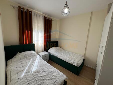 Shitet, Apartament 2+1, Yzberisht, Tiranë.