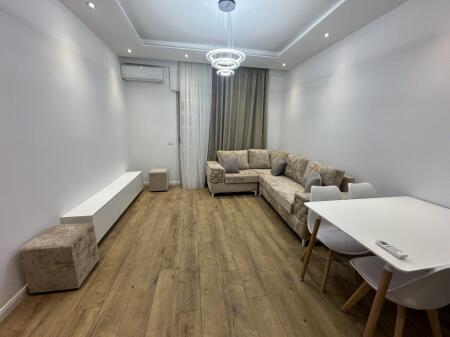 VENDESI APPARTAMENTO 1+1 KODRA E DIELLIT 145.000 EURO