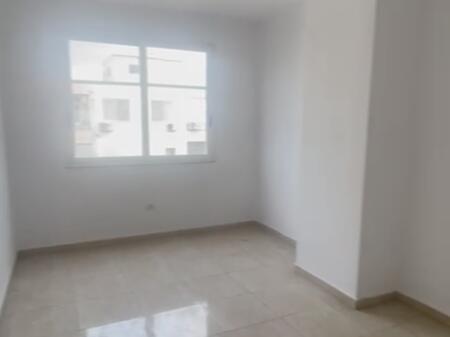 Shitet apartament 2+1+verande, Astir