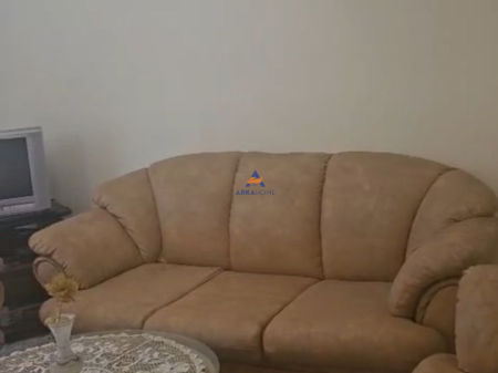 AFFITTASI APPARTAMENTO 3+1+BALCONE "VICINO A FSHN, AL VIALONE ZOGU I PARE" 650 EURO