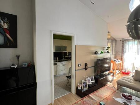 Shitet apartament 3+1+2 ne Fresk/200,000 euro