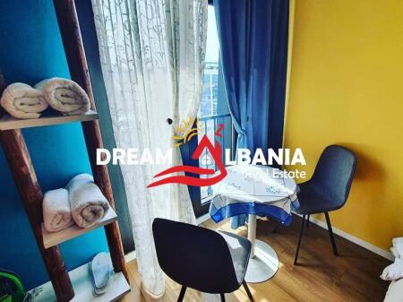 Shitet kat pallati i pershtatur Hotel ne Qender te Tiranes, rruga e Kavajes (ID 4101872)