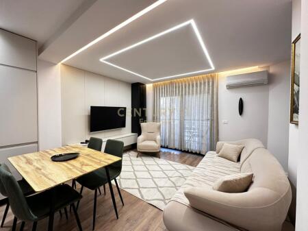 Luxury 2+1 apartment for rent at Zogu 1 Boulevard