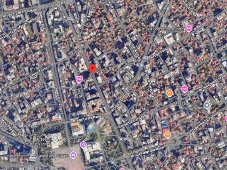 Dyqan ne shitje tek Rruga e Barrikadave prane Gjimnazit “Sami Frasheri” ne Tirane (ID 4171481)