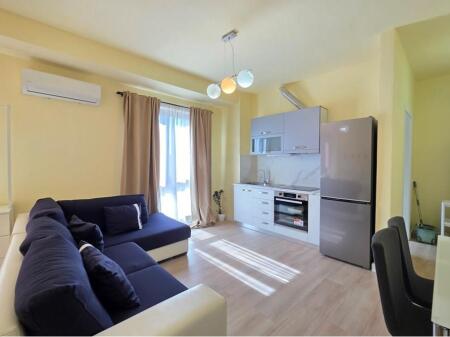  Nuovo monolocale in affitto – Centro di Tirana (Completo di tutto)