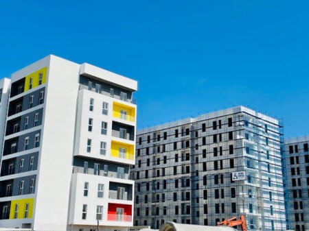 Locale commerciale in vendita a Univers City