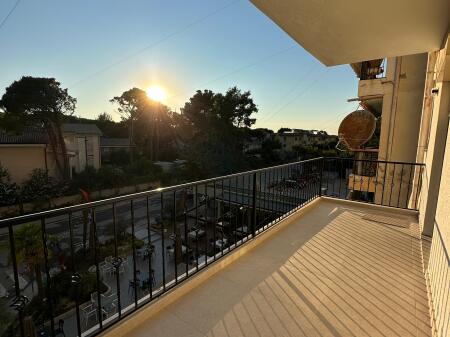 Shitet apartament 2+1  Golem Durrës
