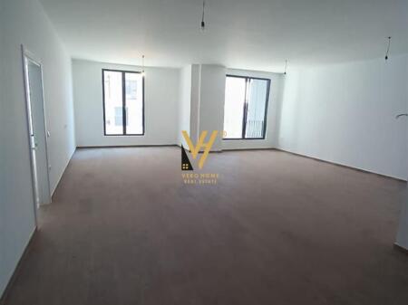 JEPET ZYRE 150 M2 ME QERA NE XHAMLLIK, KOMPLKSI ZIRKON 95.000 LEKE