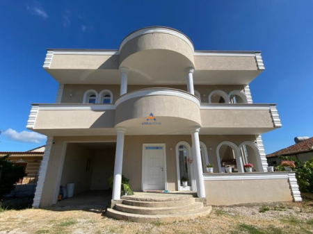 VILLA SU DUE PIANI IN VENDITA “SUKTH” 180.000 EURO