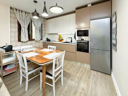 Villa 4 Floors for Sale, 4 Deshmoret Street