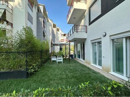 In vendita 2+1+Cortile al Complesso FZ!