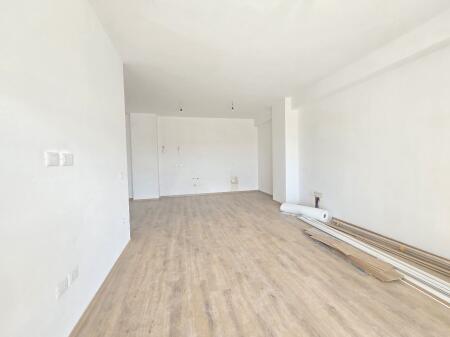 Apartament 2+1 per shitje ne Laprake!