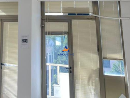 LOCALE UFFICIO IN AFFITTO 200M2 "PIAZZA WILLSON" 3000 EURO