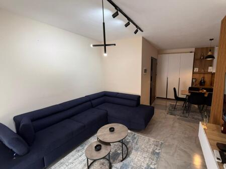 Shitet Apartament 2+1, Fresku Tirane
