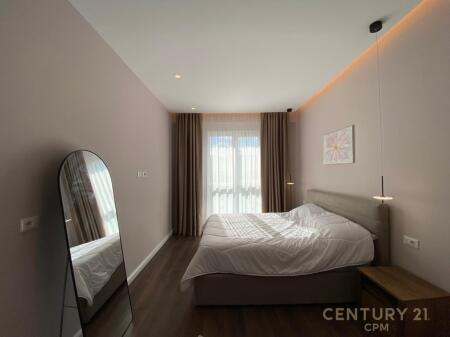 NE KOMUNEN E PARISIT JAPIM ME QIRA APARTAMENT LUKSOZ 2+1+2