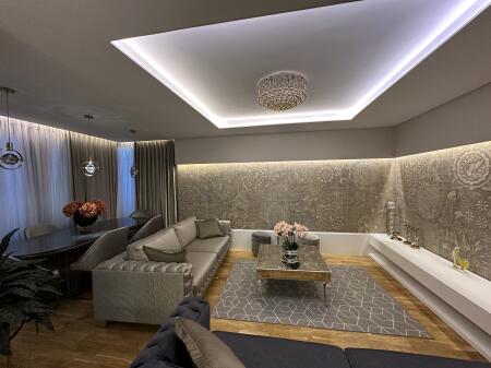  Shitet Apartament 3+1+2 – Pranë Stadiumit Air Albania