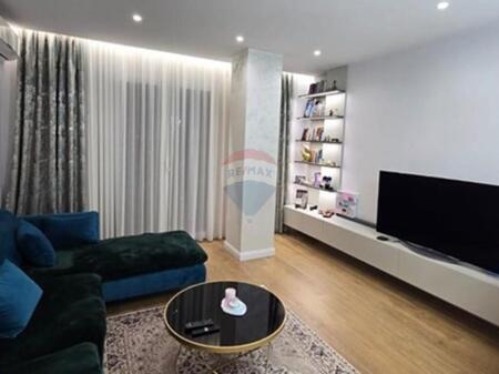 Apartment 2+1 for rent block