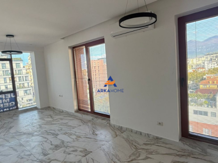AFFITTASI AMBIENTE 70M2 "RRUGA E KAVAJES" 1.200 EURO