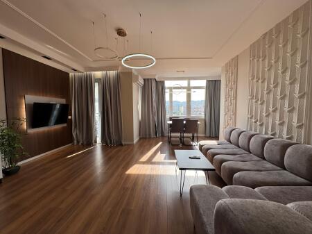 Apartament 2+1+2 per shitje te Ish-Ekspozita