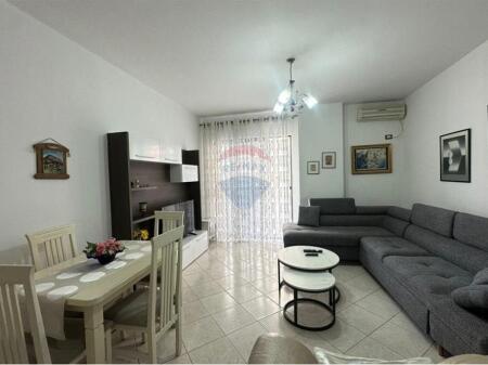 Apartament 2+1 per qira ne Astir