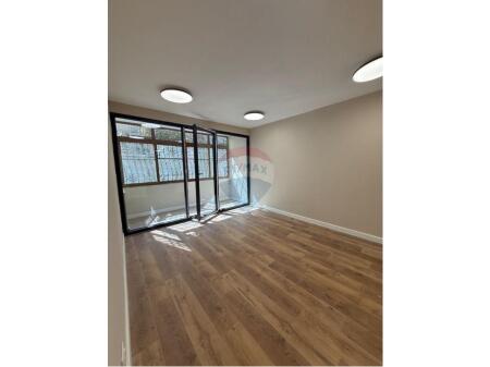 APARTMENT 2+1 EMPTY FOR OFFICES OF MARGARITA TUTULANI