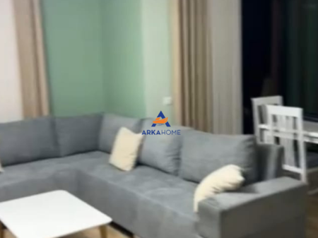 AFFITTASI APPARTAMENTO 2+1+ BALCONE "VICINO ALLA STRADA DI KAVAJË" 1100 EURO