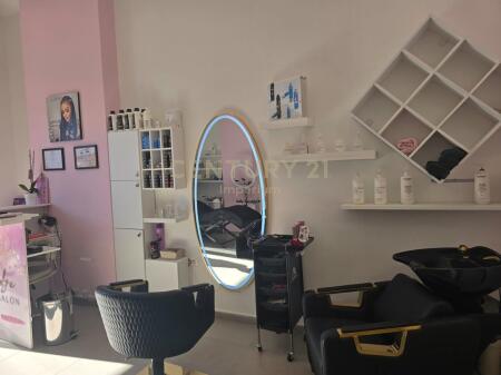 Vendesi Parrucchiere in vendita a Yzberish! 18.000 €