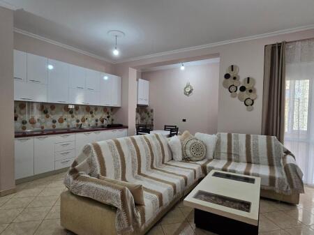 Shitet Apartament ,Ne Lungomare