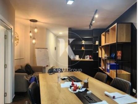 Locale in affitto, vicino a le bon rruge e kosovareve, 800 euro