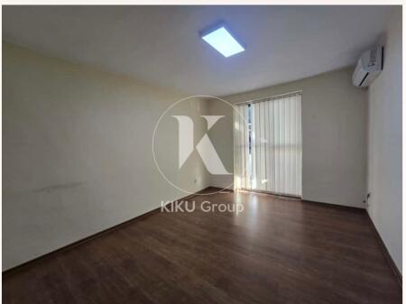 Apartment for office, in block, price 800 euro