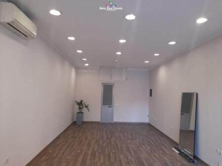 Negozio in affitto a Xhamllik (ID BD21755) Tirane