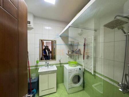 In vendita, Appartamento 1+1, Centro, Tirana