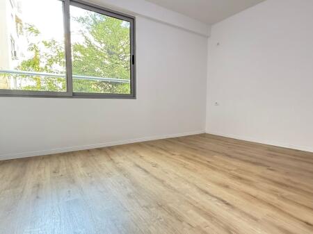 Shiten 6 Apartamente tek Fresku!