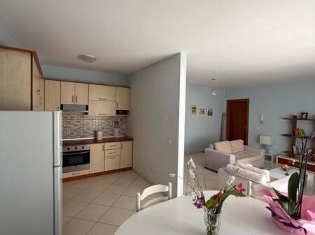 APARTAMENT 2+1+2 PER QIRA NE RRUGEN E BARRIKADAVE! 730 € /Muaj