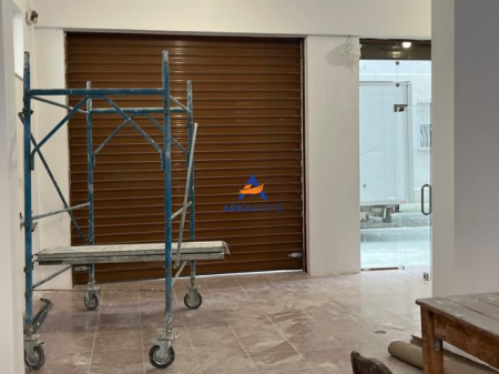 SI AFFITTA AMBIENTE 200M2 "COMUNE DI PARIGI" 150.000 LEKE