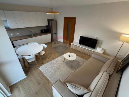 Qira/ Apartament 1+1, Rruga e Kavajes!