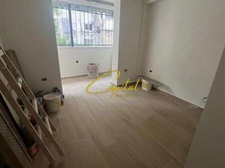 UFFICIO IN AFFITTO 51 M2 SHEHSI WILLSON 600 EURO