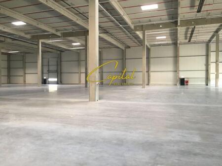 MAGAZZINI IN AFFITTO 800 M2 AUTOSTRADA TR-DR 4000 EURO