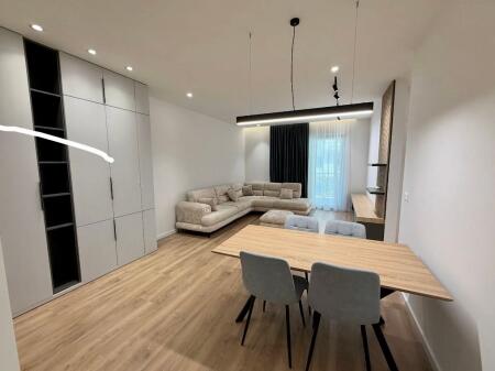 SHITET SUPER Apartament 2+1  Fusha e Aviacionit 