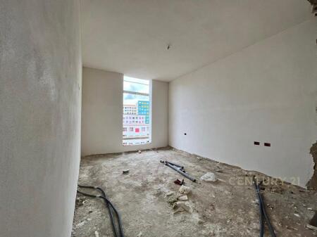  Shitet Apartament 2+1+2 në Ali Dem