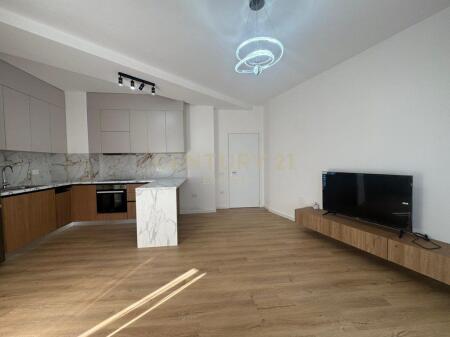 ASTIR, APARTAMENT 2+1+2 PER QIRA