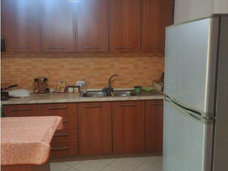 Apartament 2+1 Me Qira në Rruga Siri Kodra, Tiranë. 580 € /Muaj