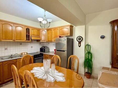 APARTAMENT 2+1 PËR QIRA NE BLLOK !