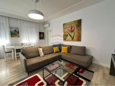 Apartament me qira 2+1+2 – Zogu i Zi