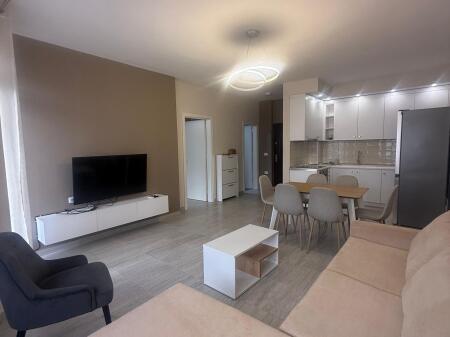 Apartament 1+1 per qera komuna e parisit