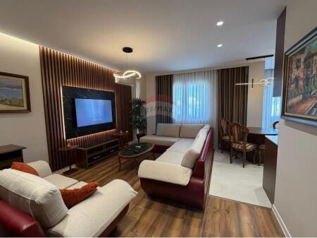 Apartament - Për Qira - Mine Peza