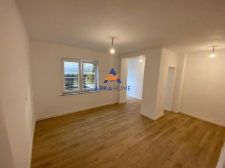 LOCALE COMMERCIALE IN AFFITTO 150M2 "BLOCCO DELLE AMBASCIATE" 5000 EURO