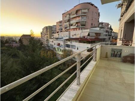 In vendita, Appartamento 1+1, Fresku, Tirana
